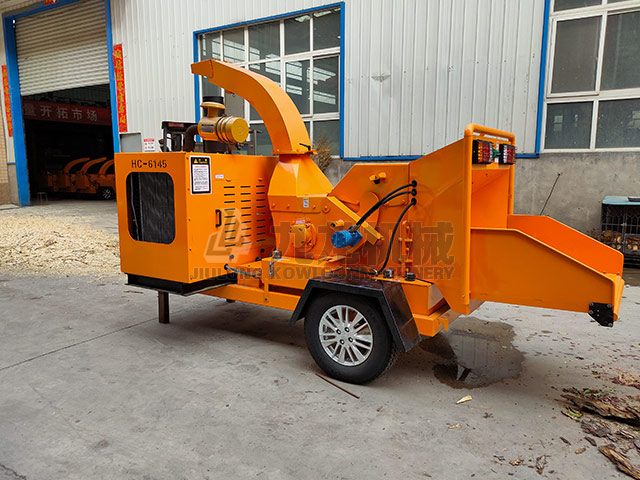 樹枝粉碎機(jī)正逐漸成為園林修剪中的得力助手